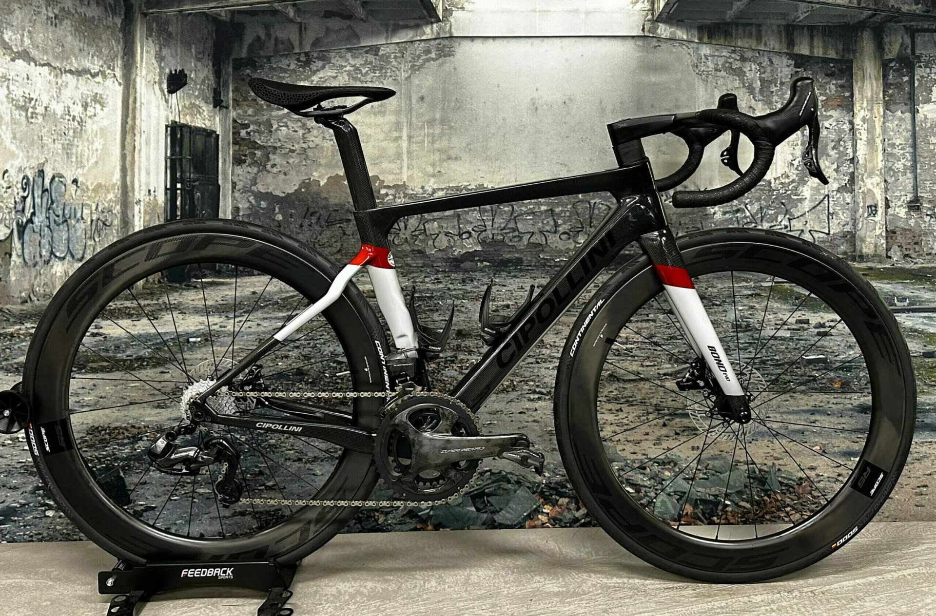 Cipollini Bond2 Evo with Campagnolo Super Record Wireless and Scope R5 Wheels bergasports road bike road bike