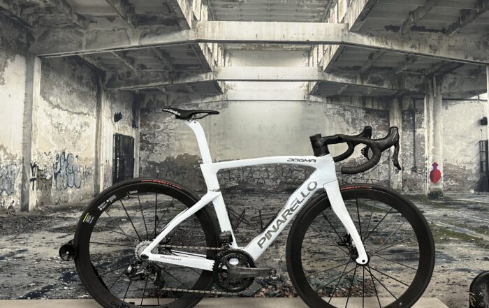 Pinarello dogma f campagnolo super record 12s wireless eps lightweight bergasports
