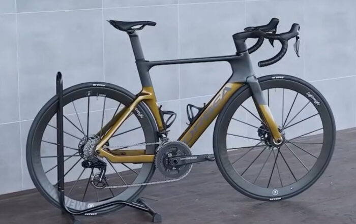 Custom ~Orbea racefiets bij bergasports in decdemsvaart