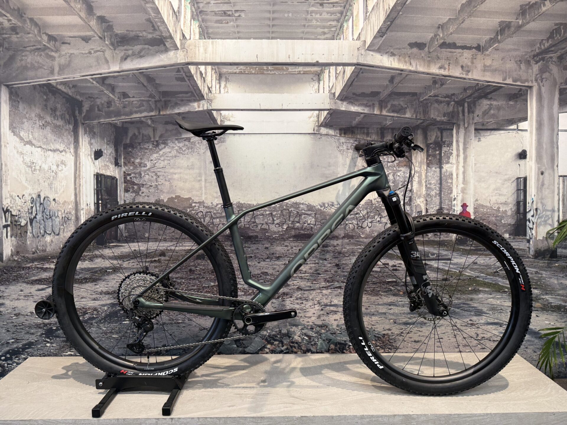 Orbea Alma m20 carbon large bergasports