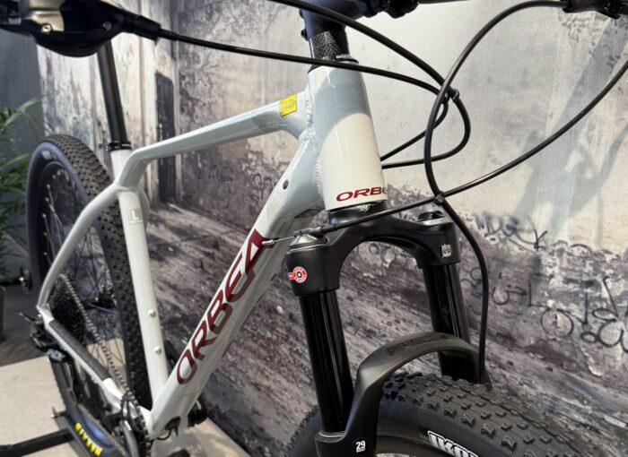 Orbea Alma - MTB - H10 - Large - Grey Red - Image 2