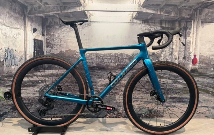 Colnago g4-x blauw 52cm bergasports colnago gravelbike