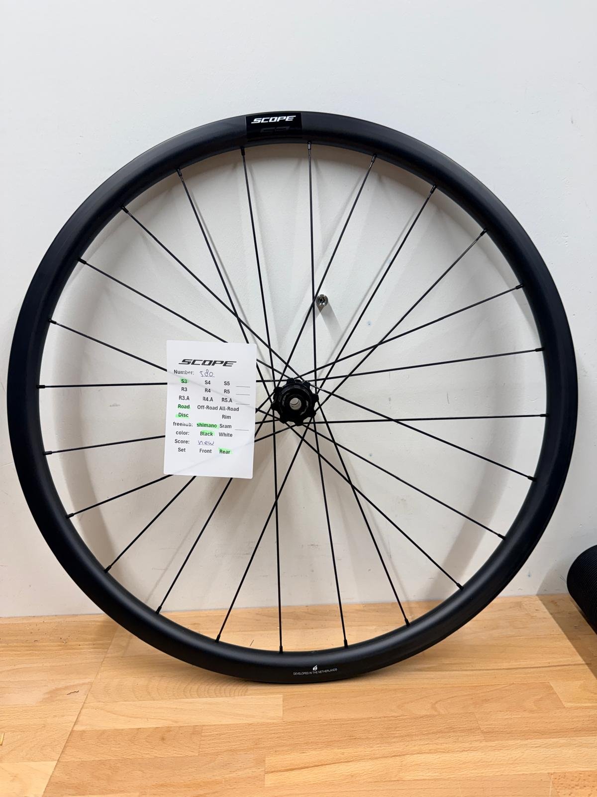 Scope S3 disc rear wheel shimano  new 580